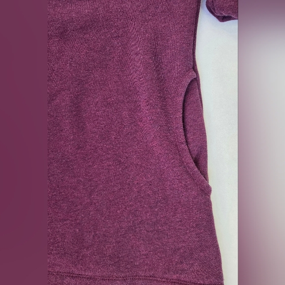 Athleta Womens Cozy Karma Funnel Neck Sweatshirt Burgundy Size Small Pockets - Picture 8 of 13